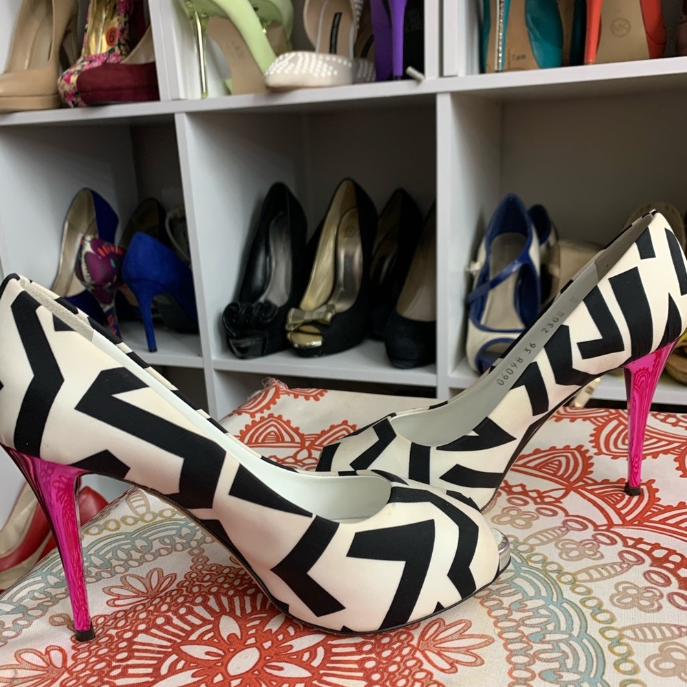 giuseppe zanotti satin pumps sz 6
